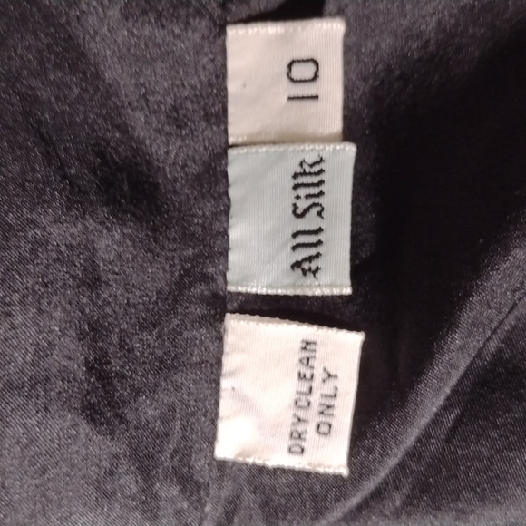 Anna Christine silk lined sequined evening jacket - Picture 5 of 12